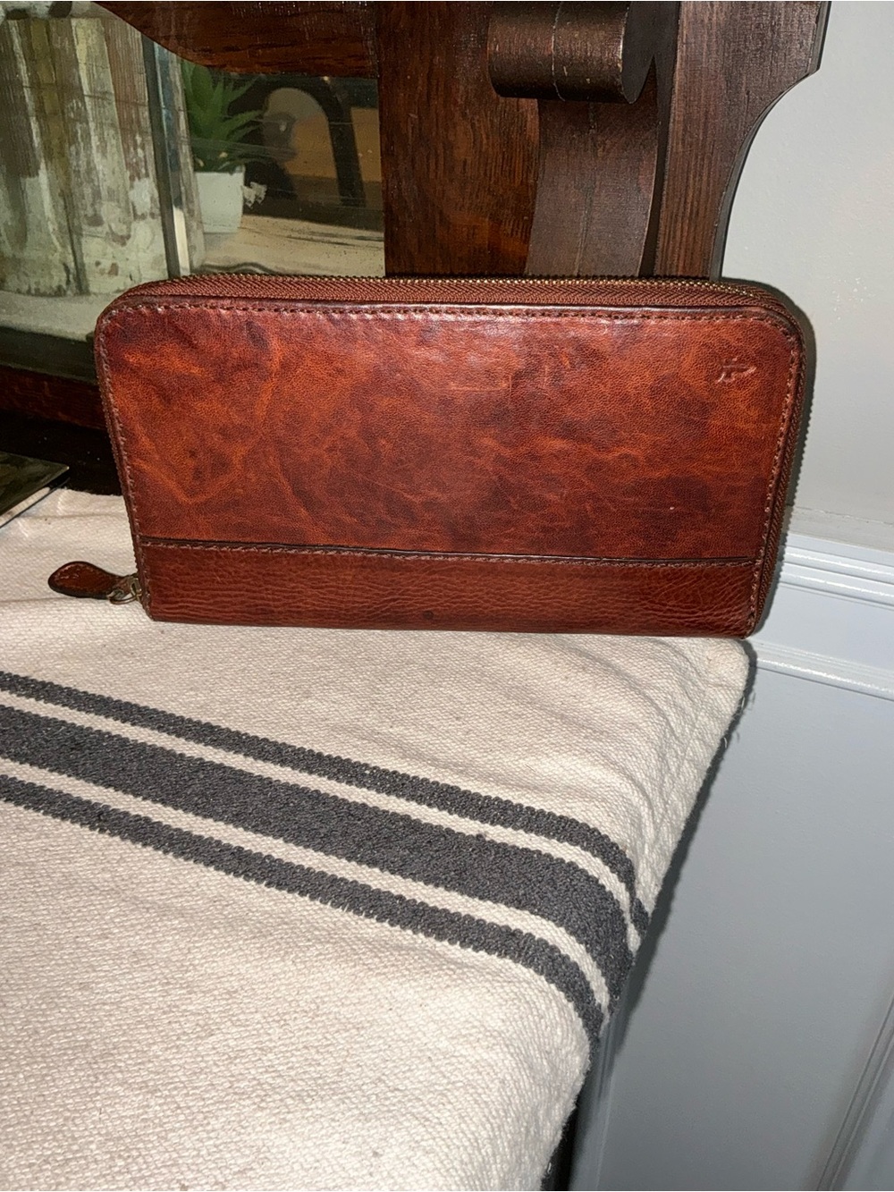 Rare Frye Logan Leather Large Travel Passport Wallet Cognac Brown Retail $198 - Picture 8 of 16